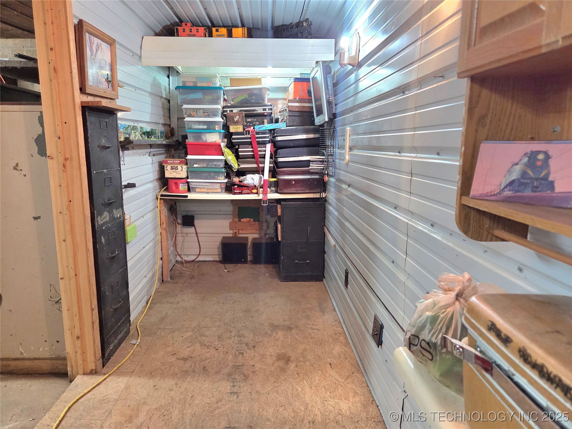 1280 Collyge Avenue Property Photo 57