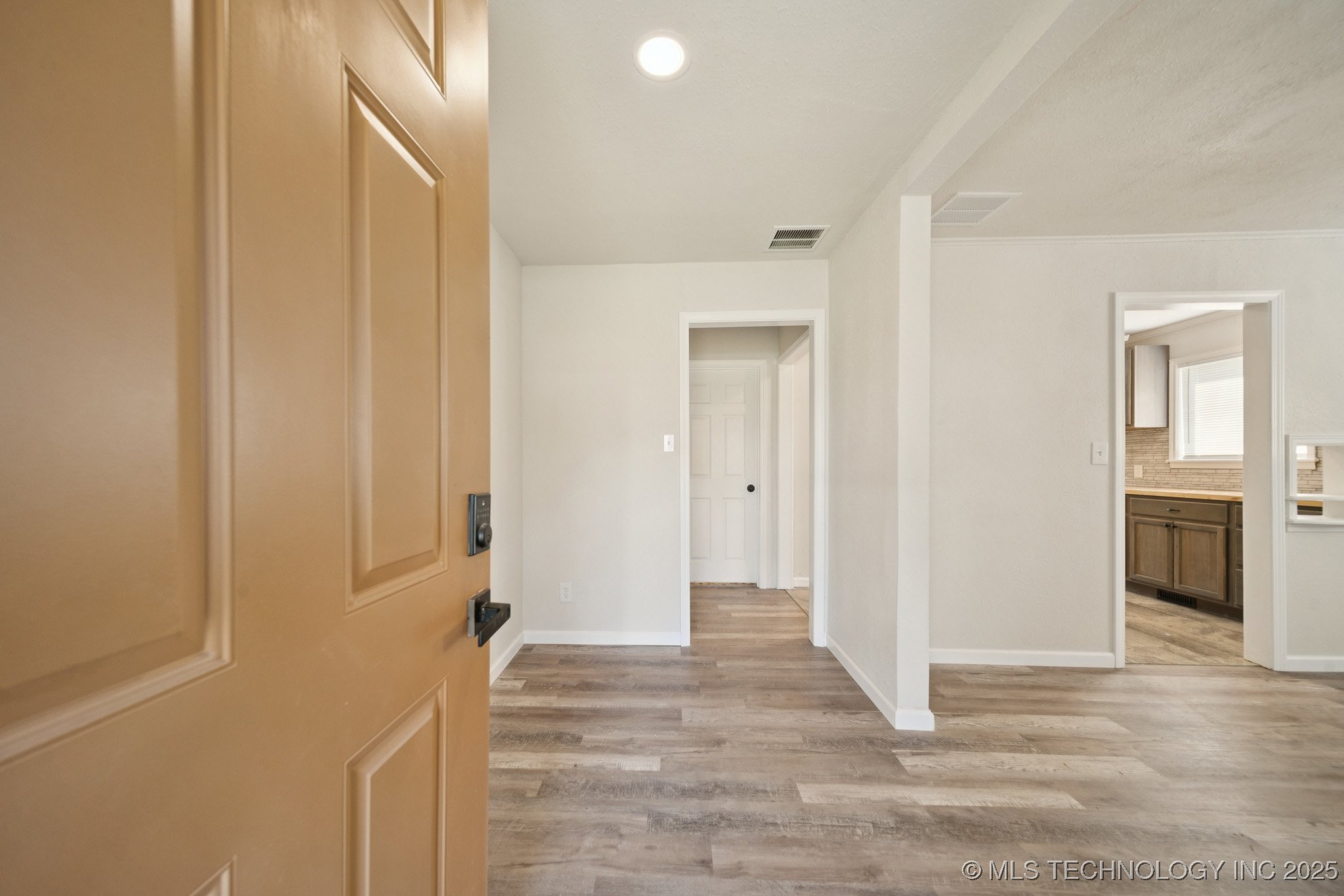 16 W 40th Street Property Photo 5