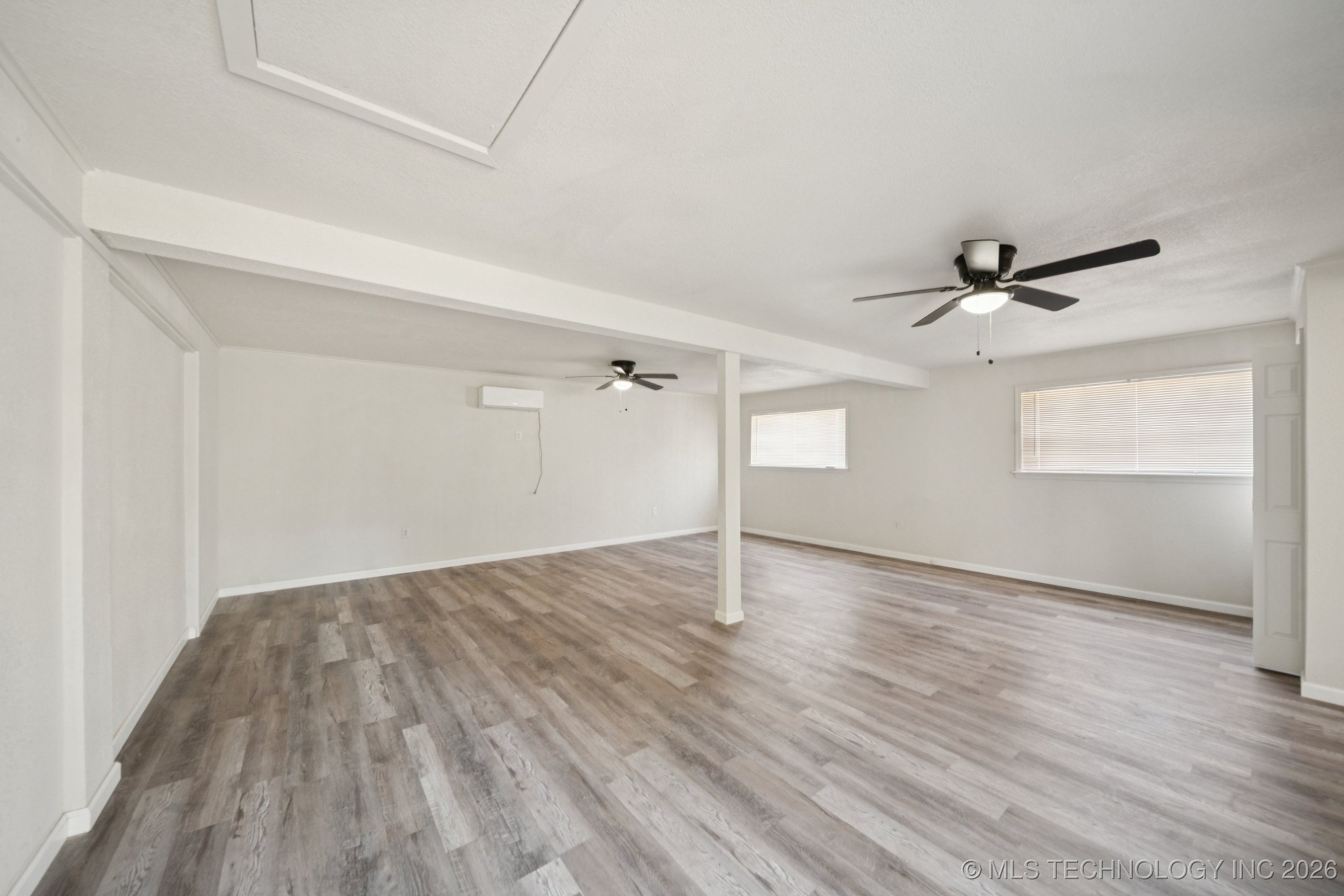 16 W 40th Street Property Photo 15