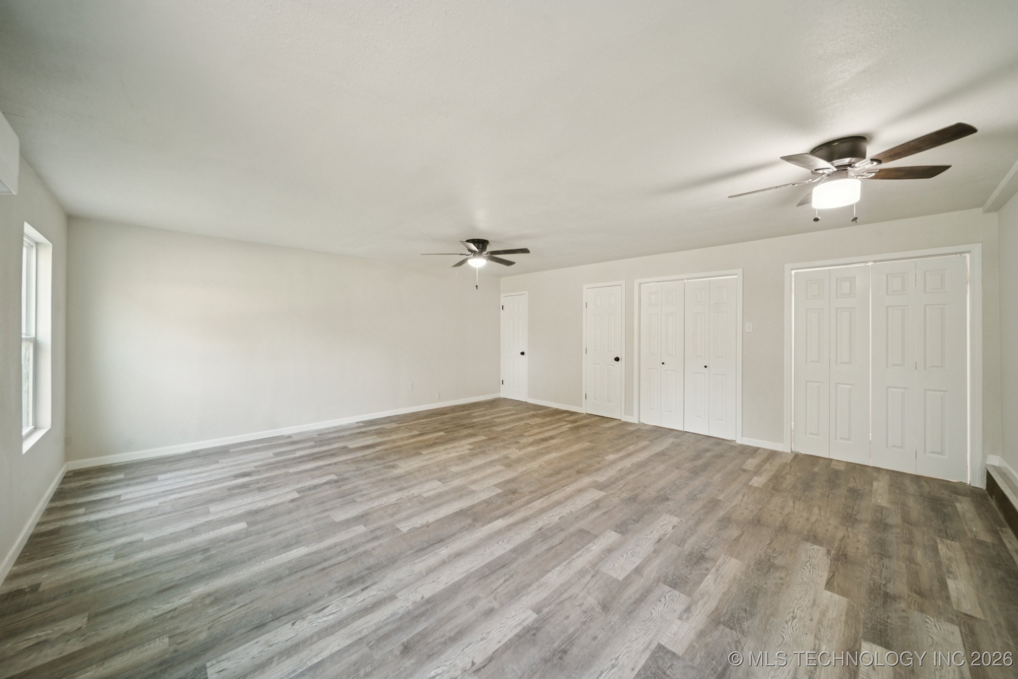 16 W 40th Street Property Photo 16