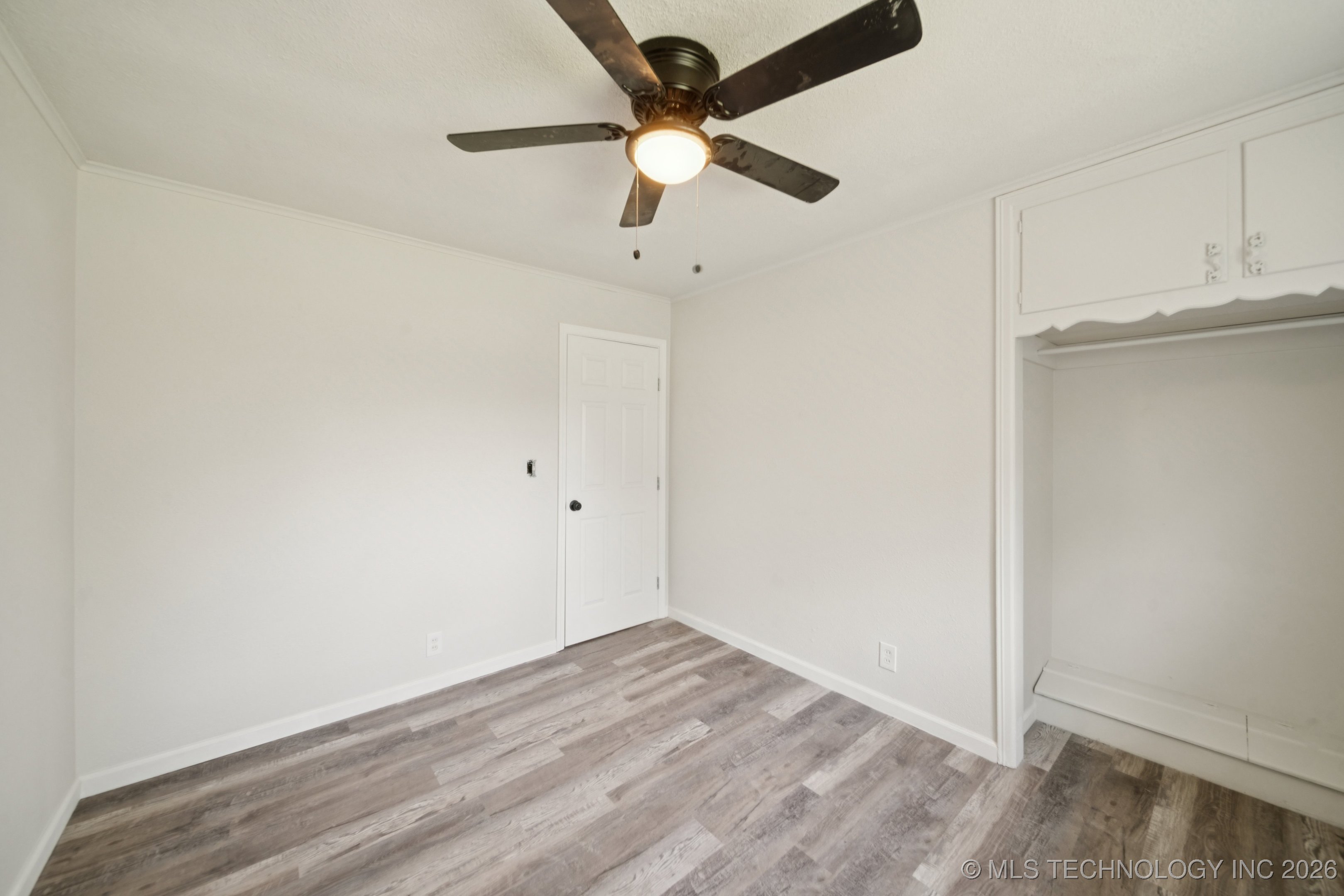 16 W 40th Street Property Photo 19