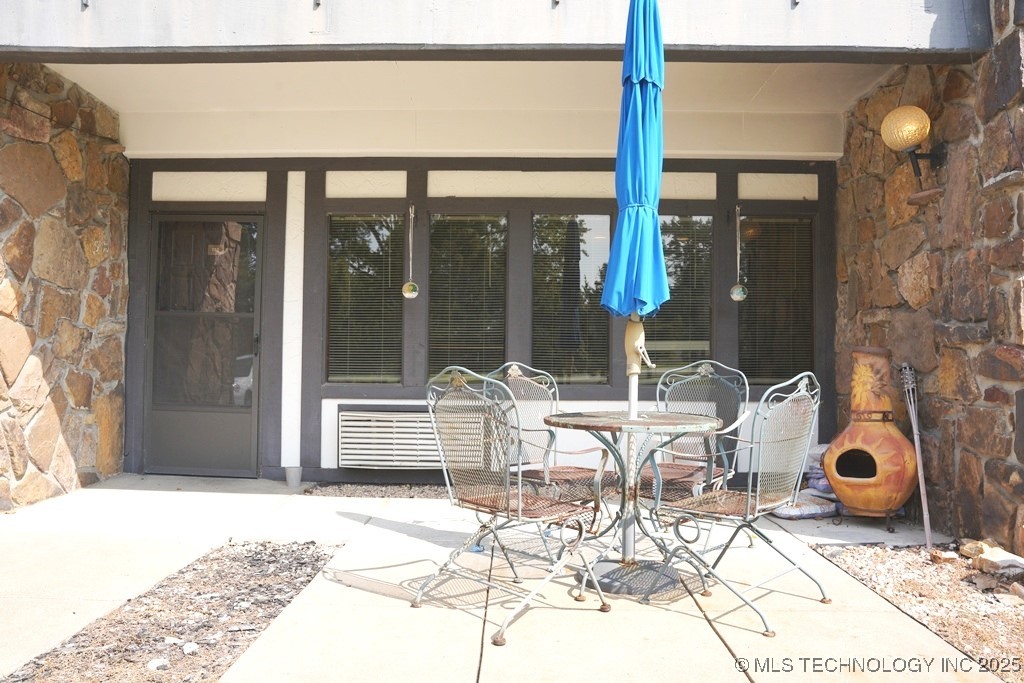 56701 E 310th Road 702 Property Photo 2