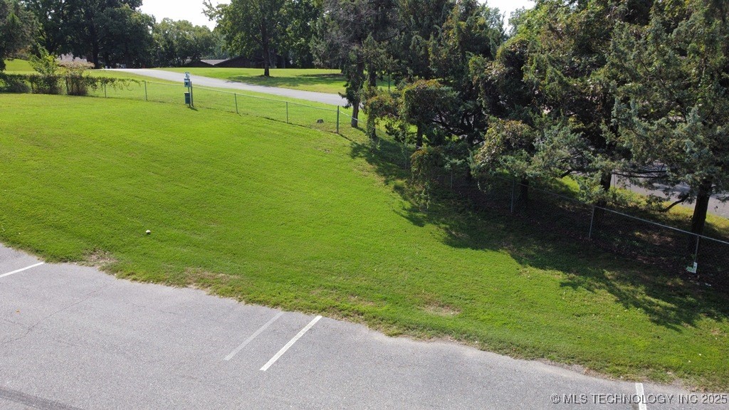 56701 E 310th Road 702 Property Photo 10