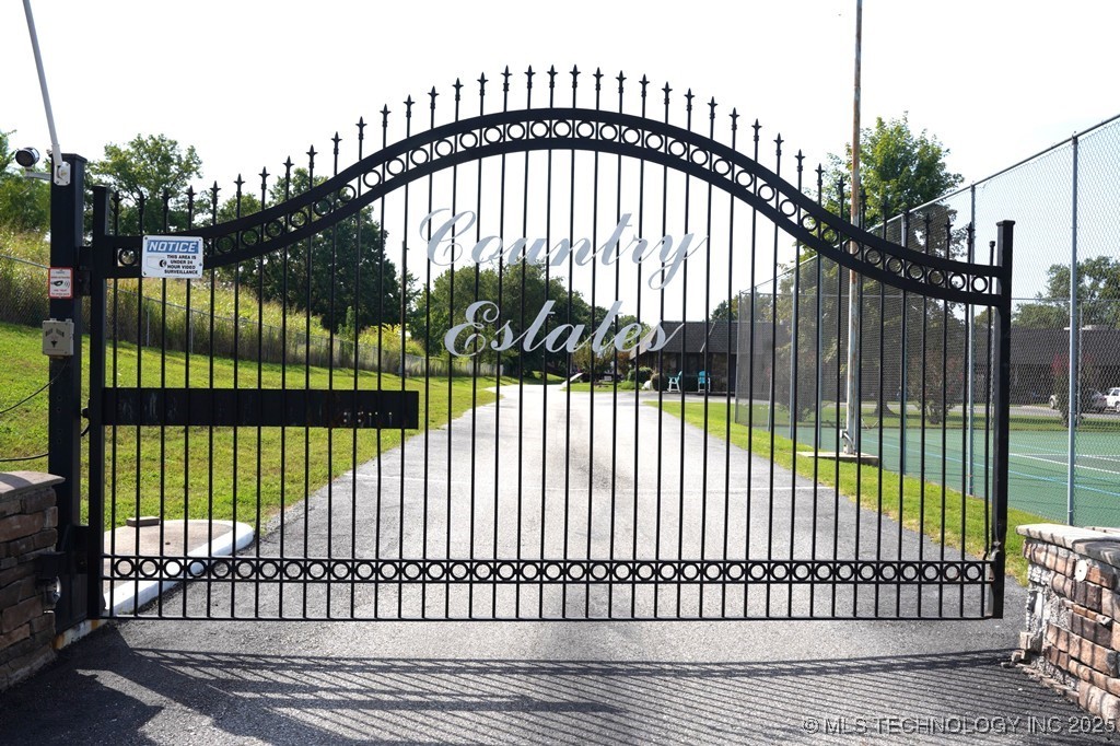 56701 E 310th Road 702 Property Photo 12