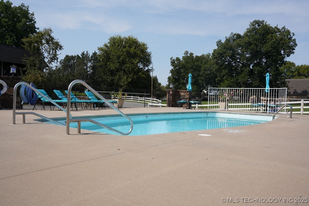 56701 E 310th Road 702 Property Photo 13