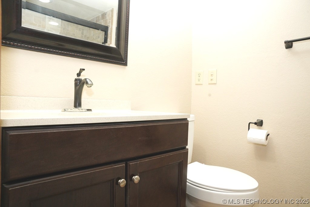 56701 E 310th Road 702 Property Photo 30