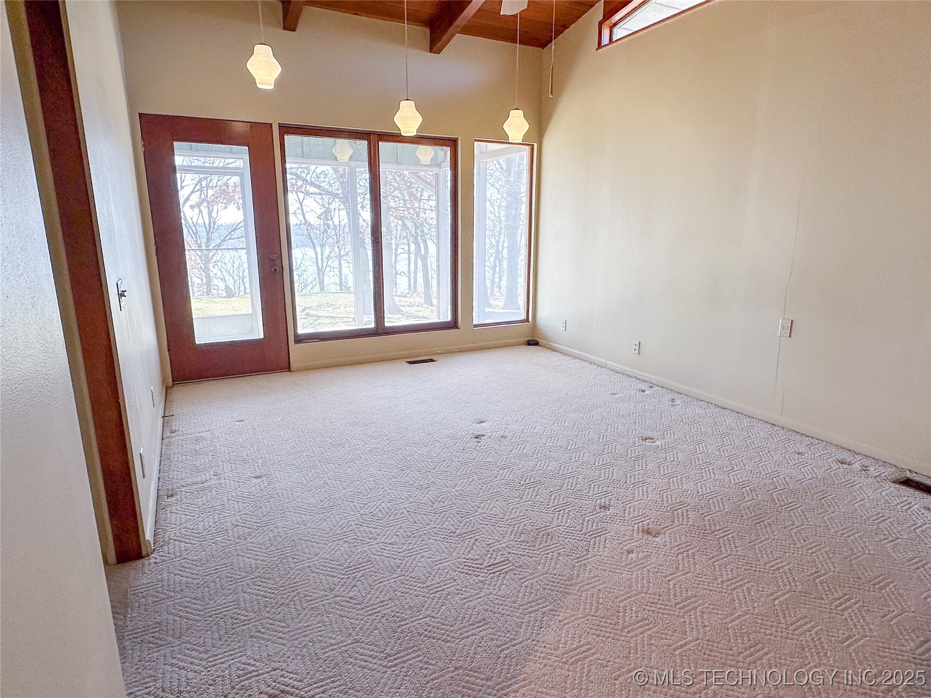 418391 E 1215 Road Property Photo 14