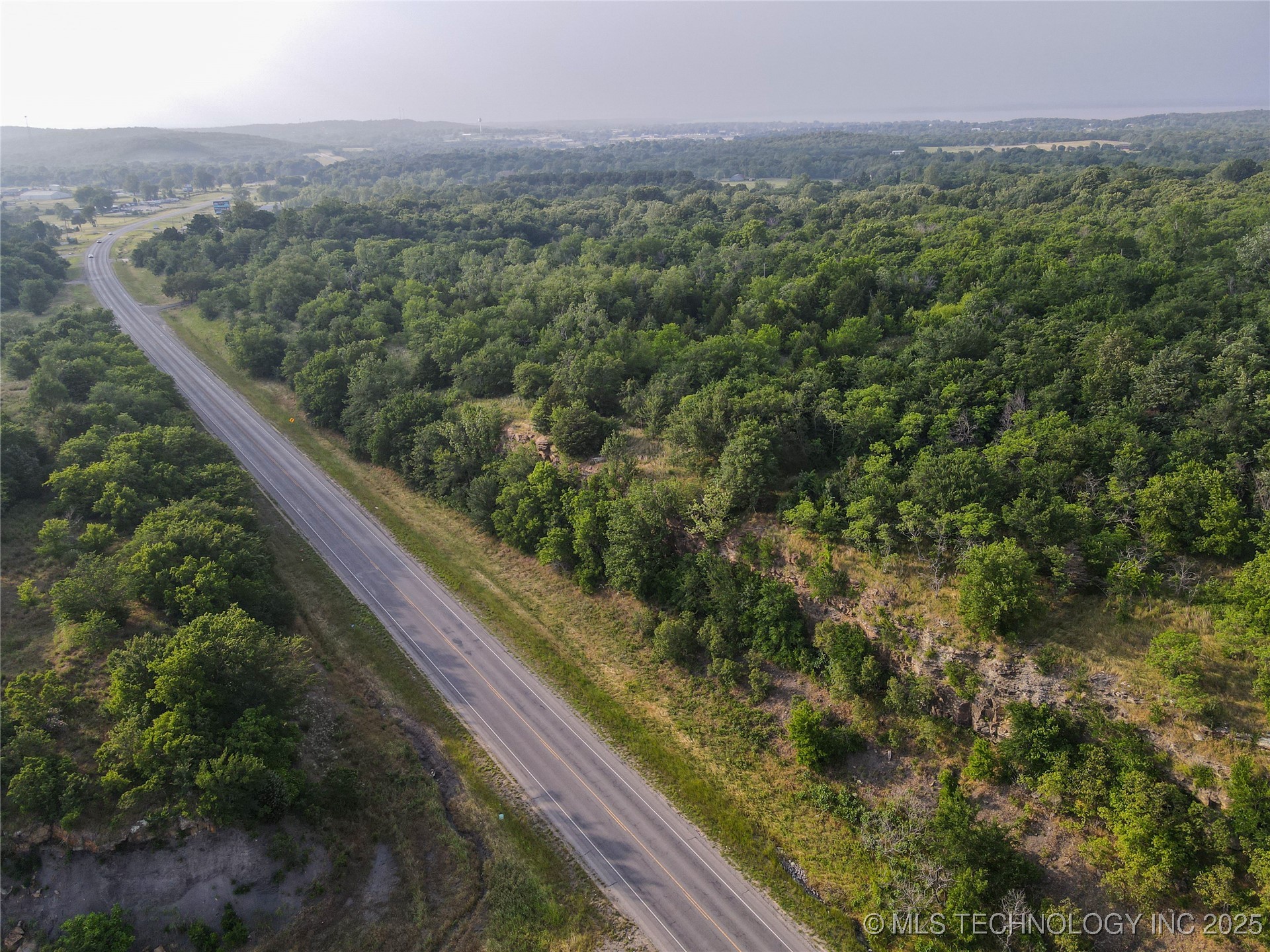 418391 E 1215 Road Property Photo 16