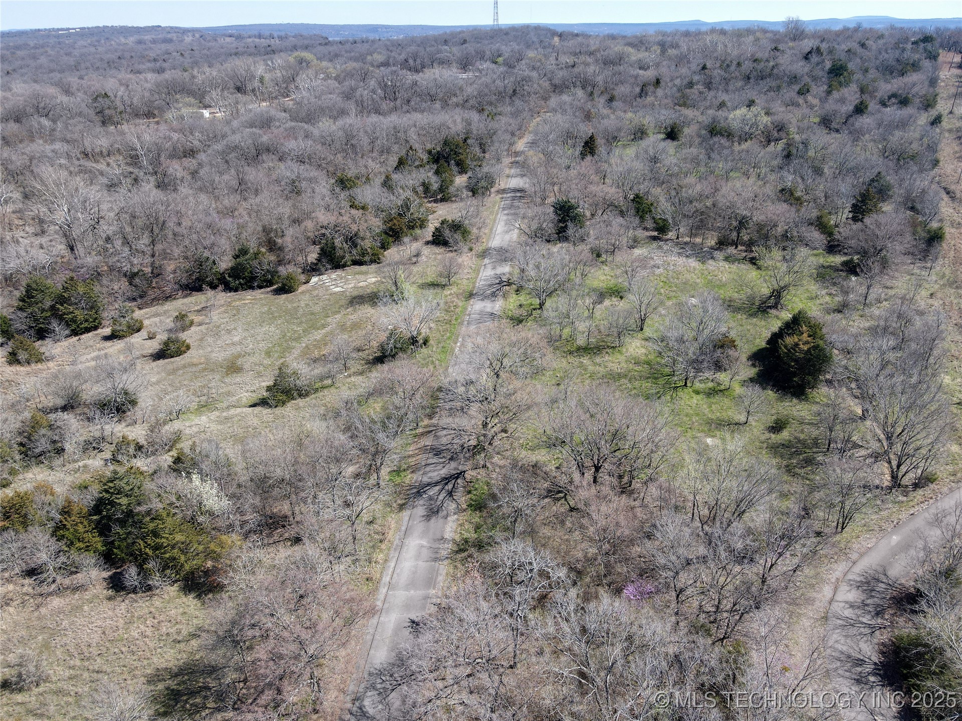 418391 E 1215 Road Property Photo 25