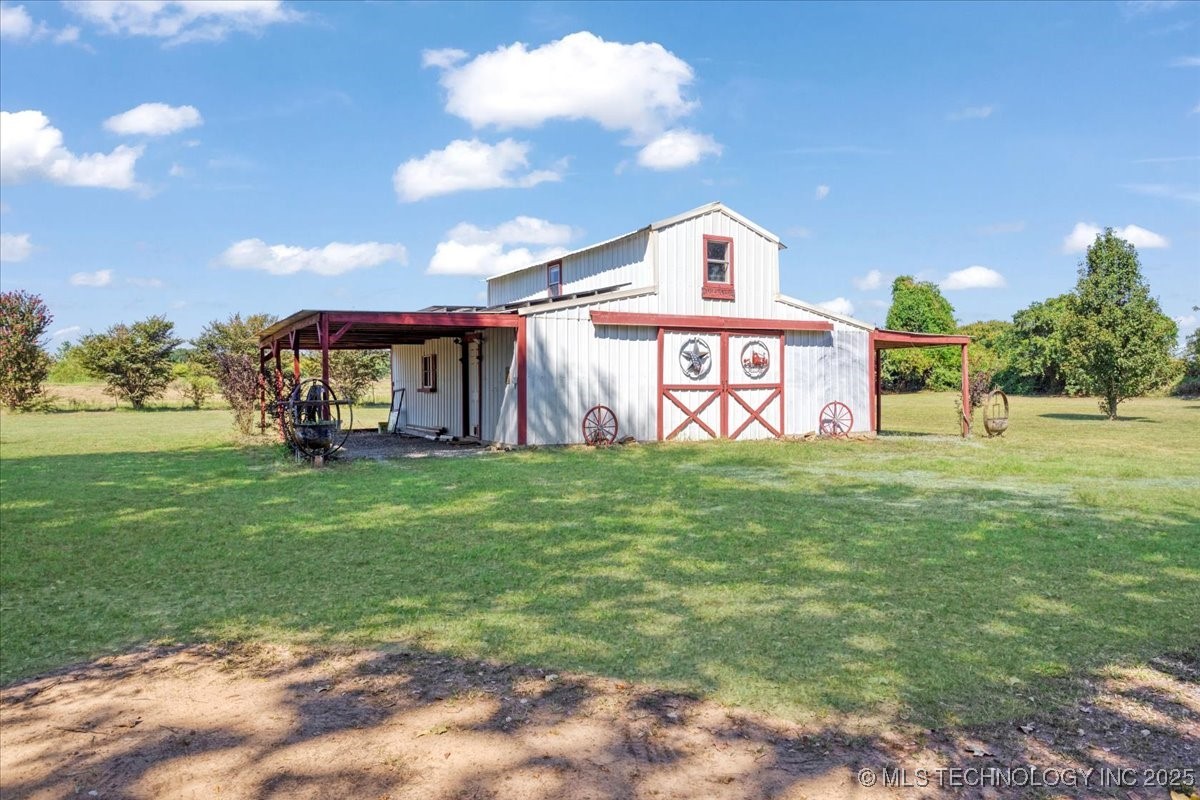 798 S Lone Oak Road Property Photo 3