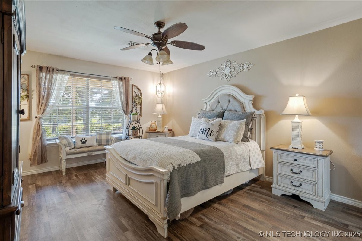 798 S Lone Oak Road Property Photo 8