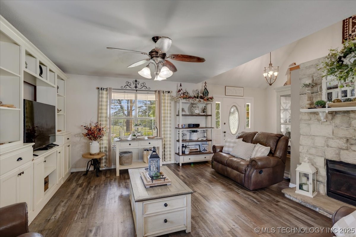 798 S Lone Oak Road Property Photo 16