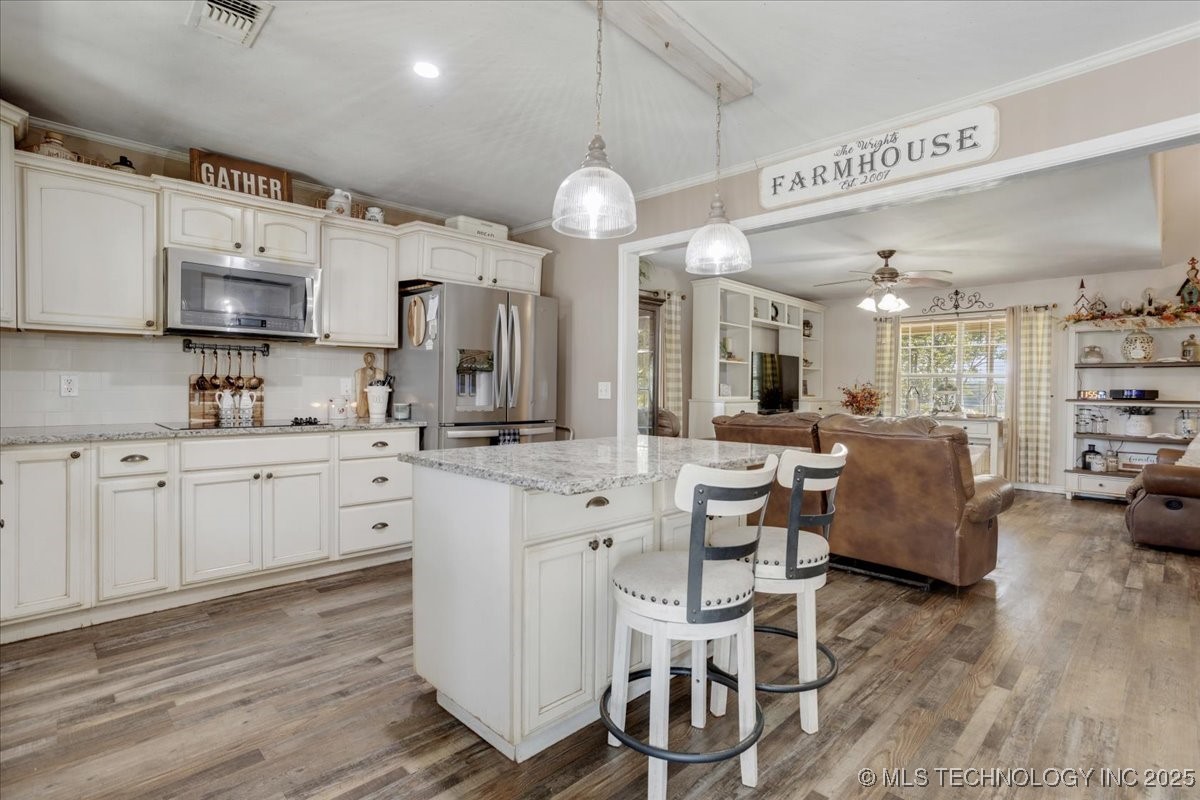 798 S Lone Oak Road Property Photo 18