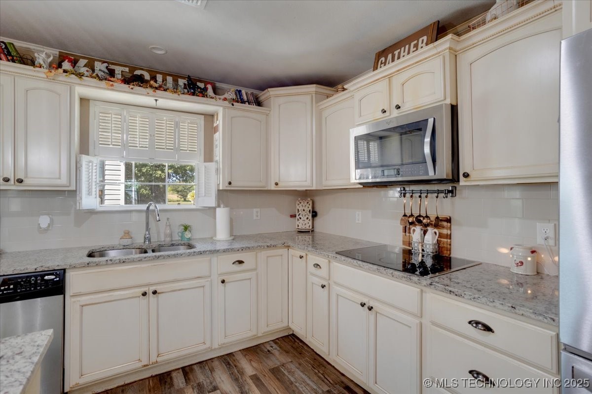 798 S Lone Oak Road Property Photo 20