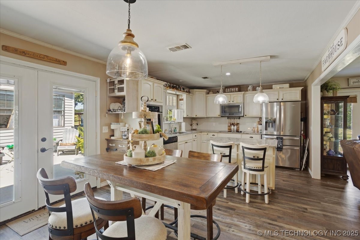 798 S Lone Oak Road Property Photo 21