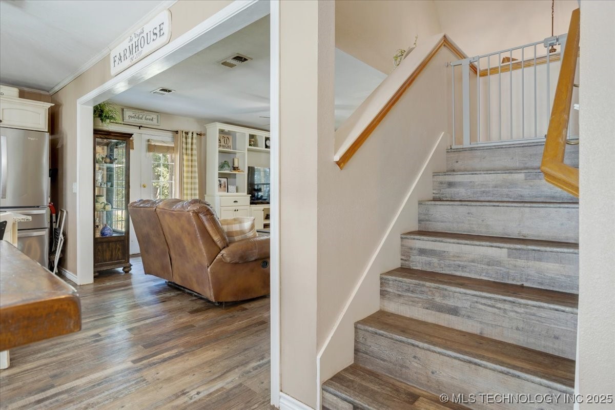 798 S Lone Oak Road Property Photo 27