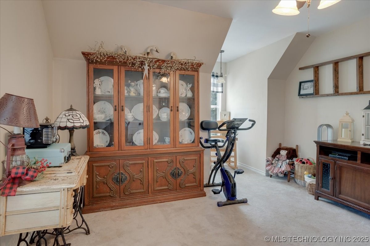 798 S Lone Oak Road Property Photo 33