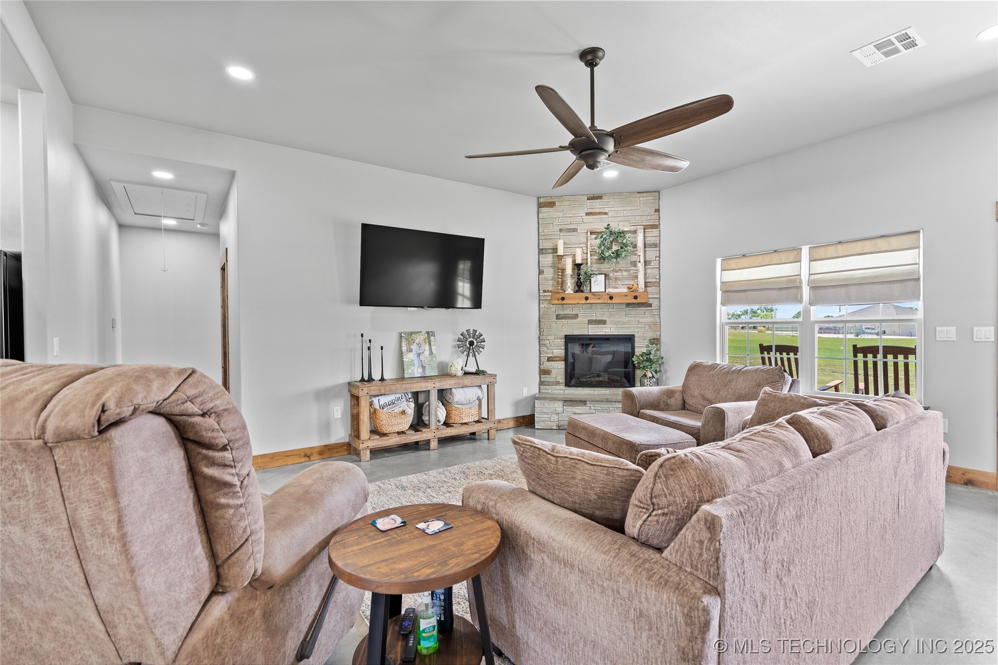 8147 Us Highway 77 Property Photo 4