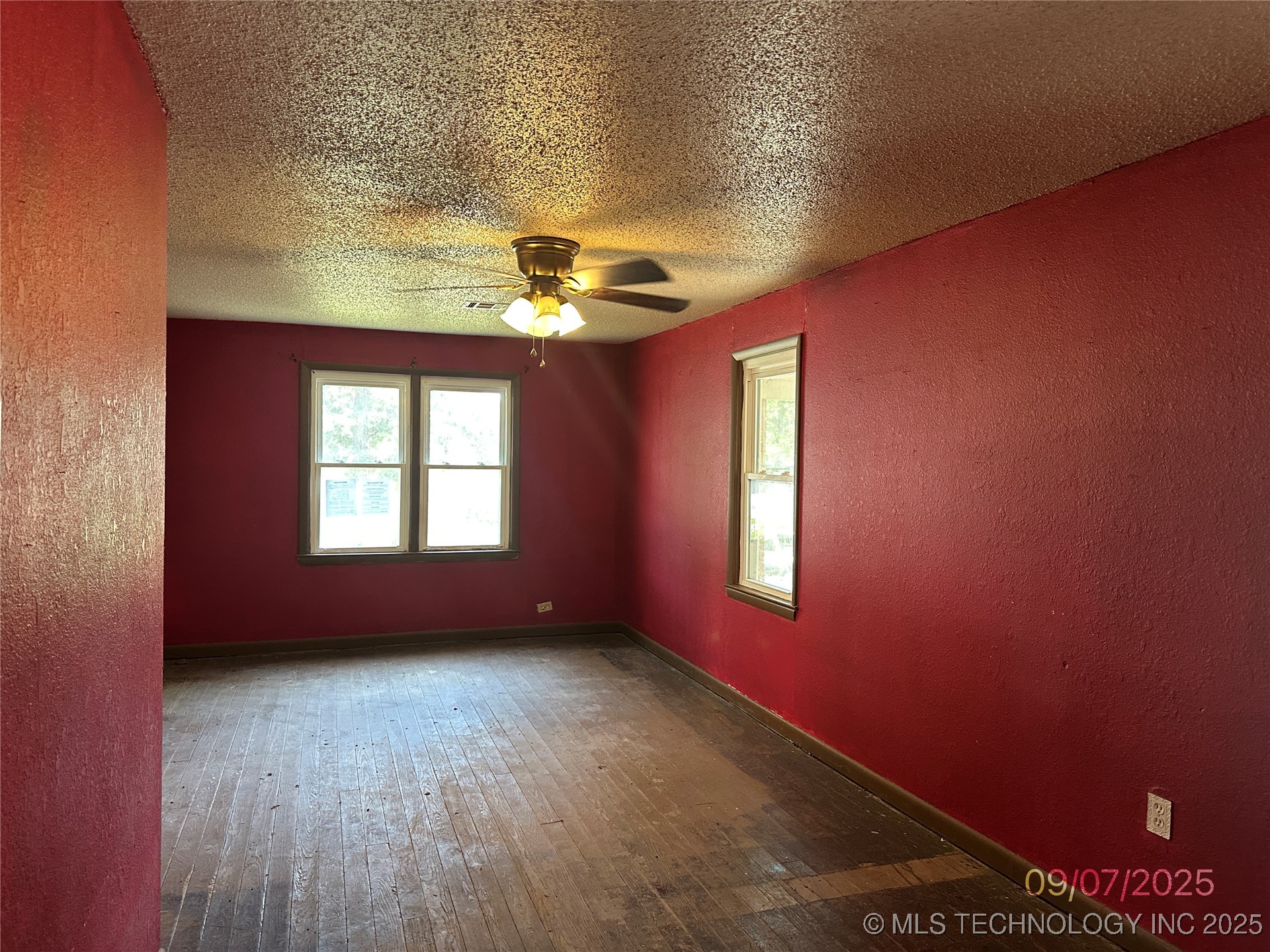 1521 N 10th Avenue Property Photo 4