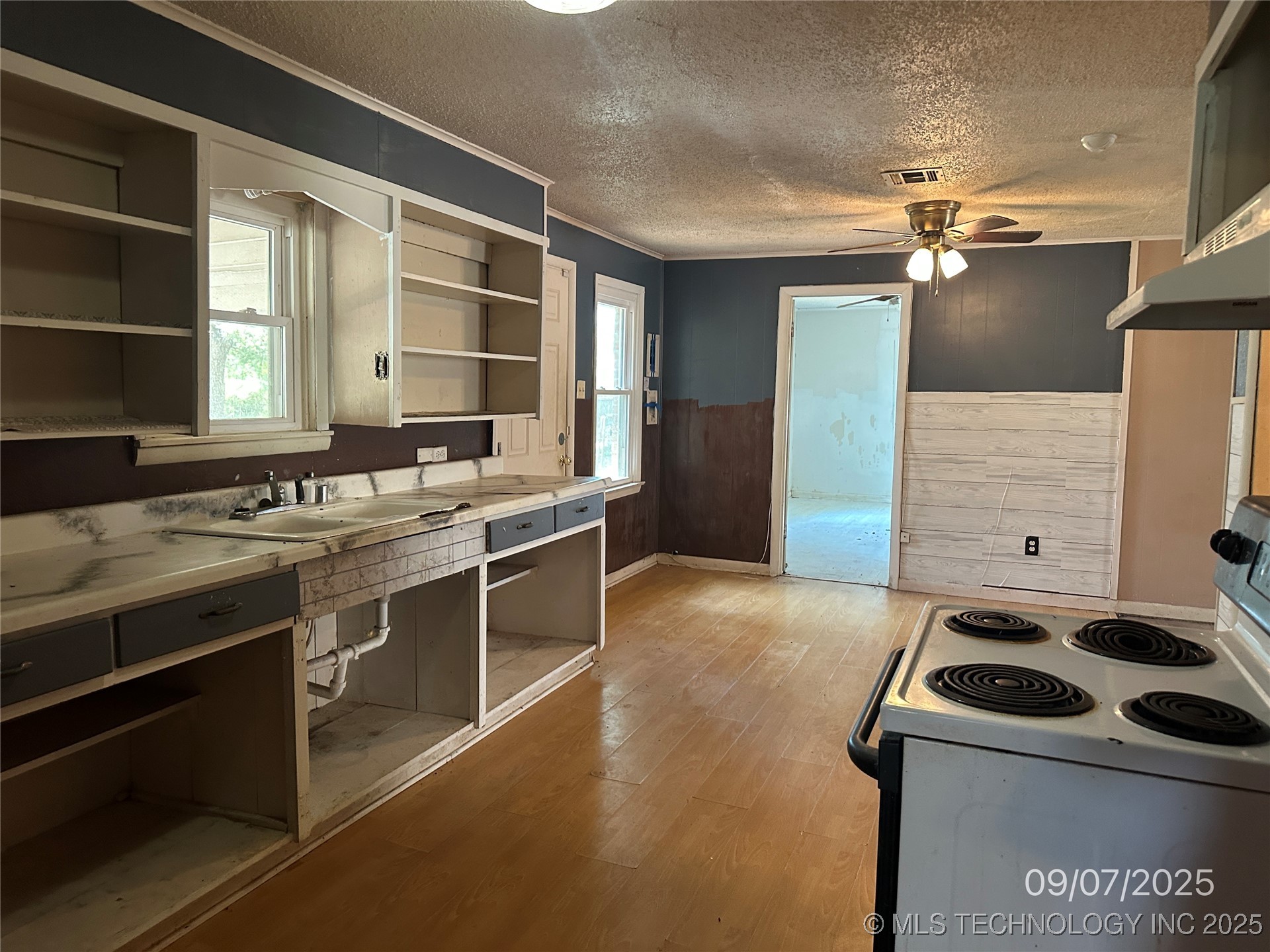 1521 N 10th Avenue Property Photo 14