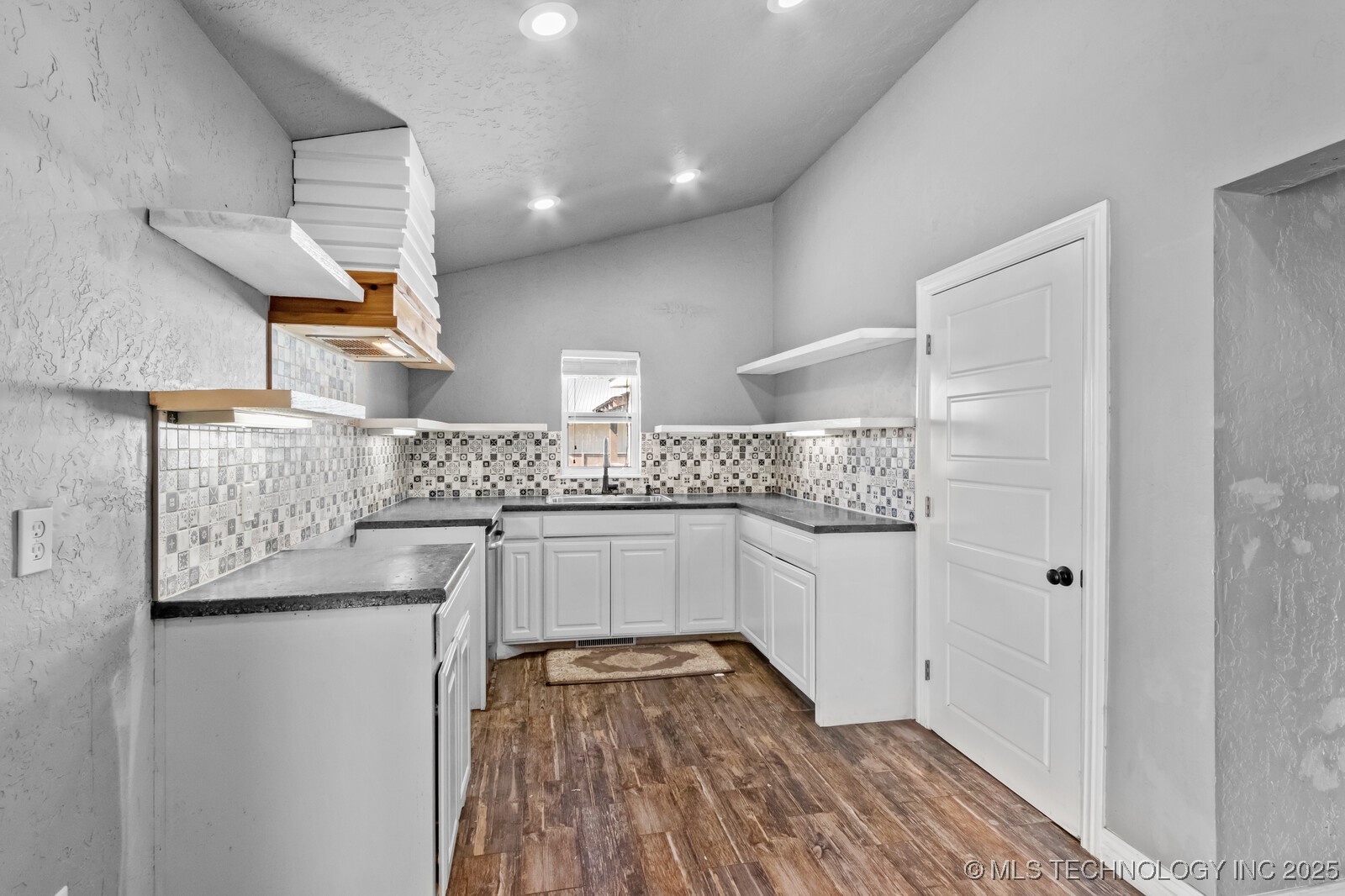 81134 S 4720 Road Property Photo 11