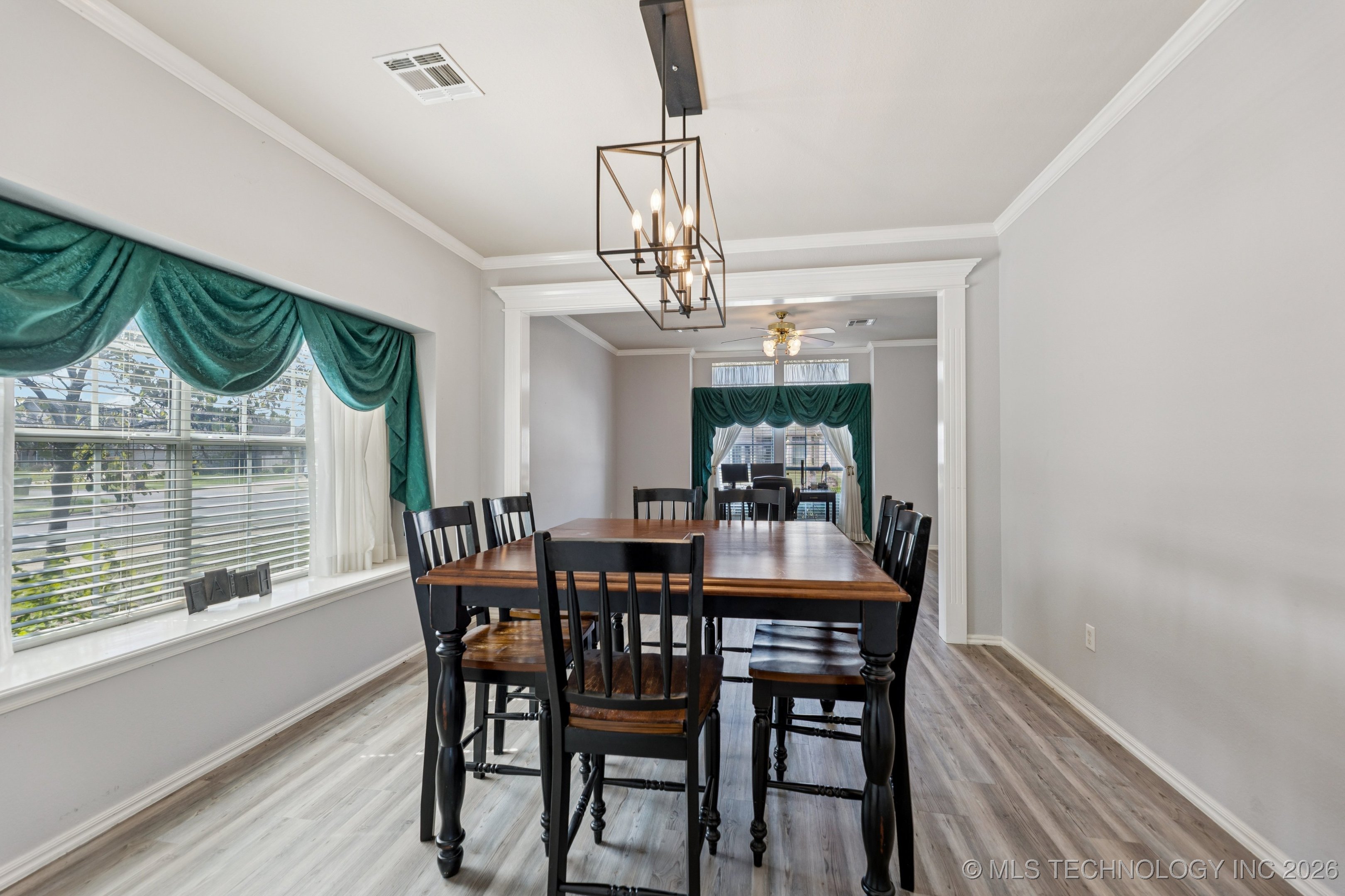 905 N Butternut Avenue N Property Photo 6