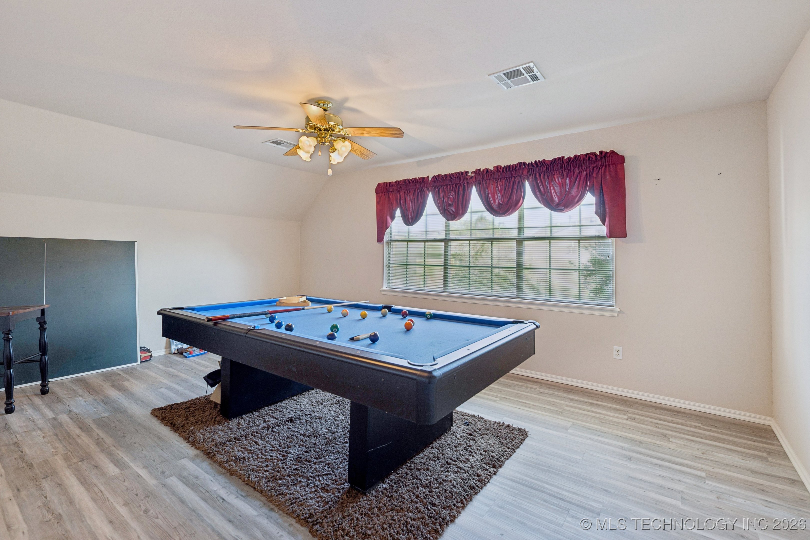 905 N Butternut Avenue N Property Photo 17