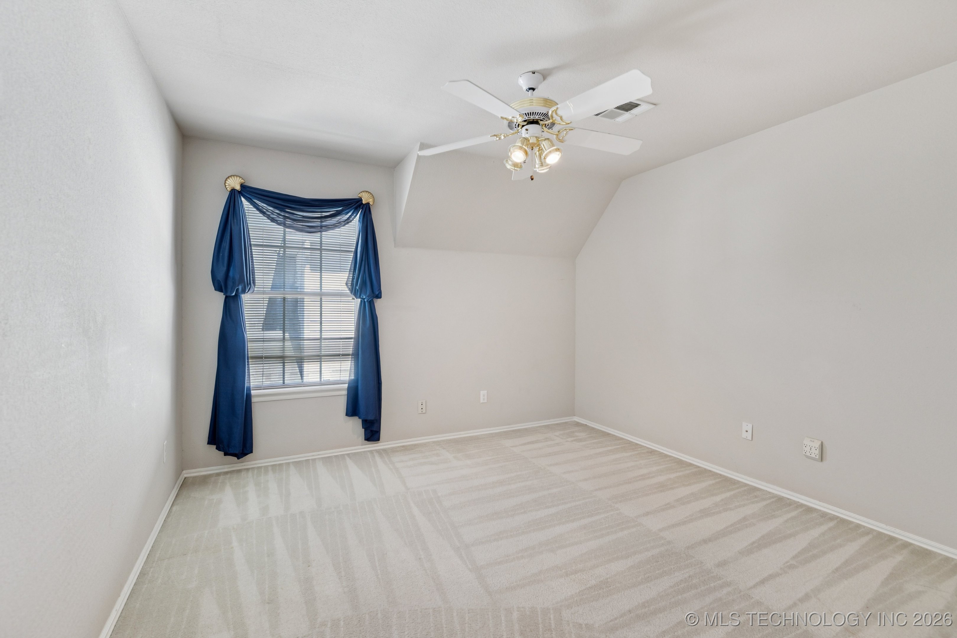 905 N Butternut Avenue N Property Photo 19