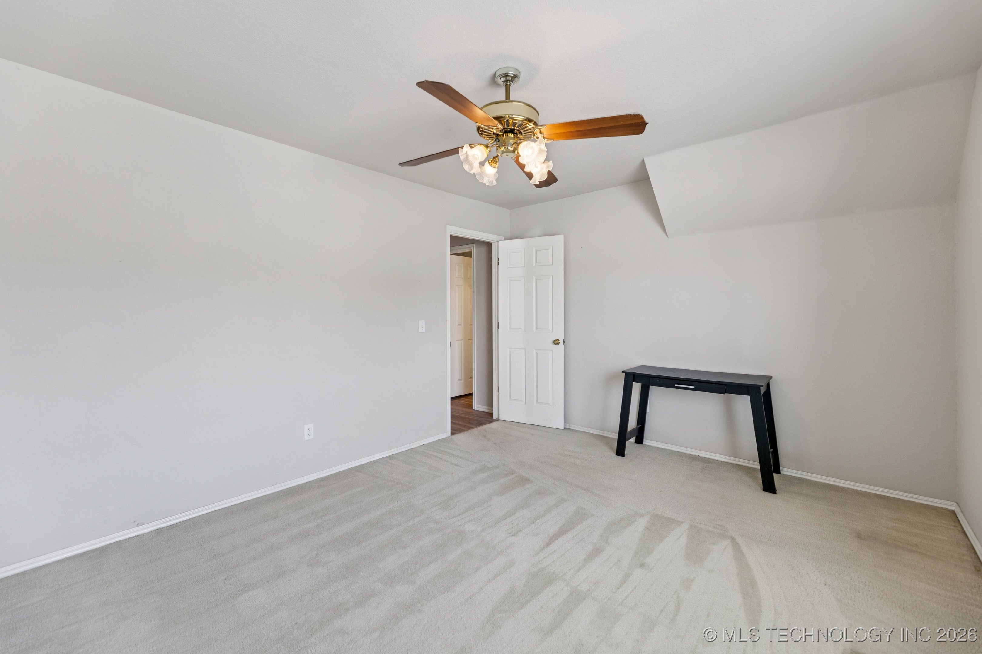 905 N Butternut Avenue N Property Photo 23