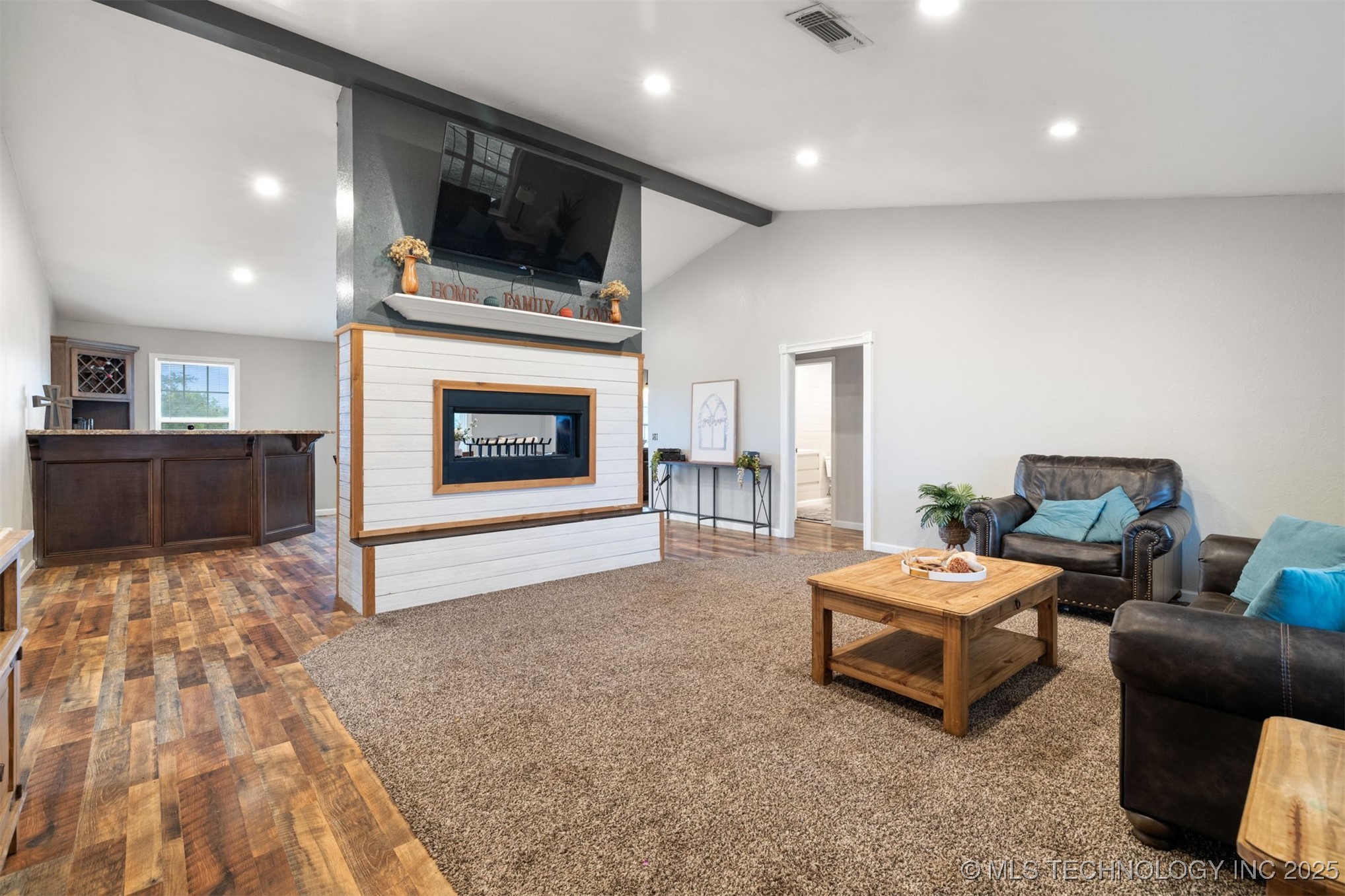 1180 N 4430 Road Property Photo 8