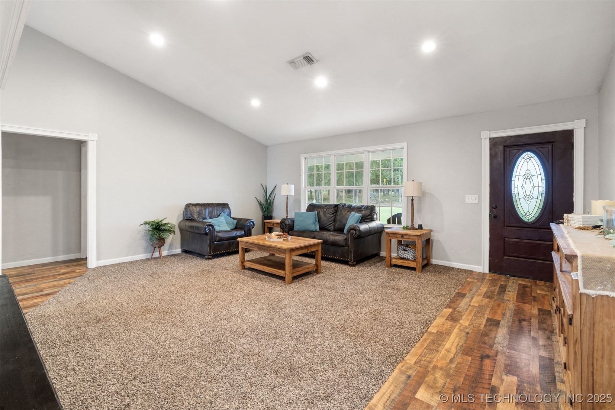 1180 N 4430 Road Property Photo 9