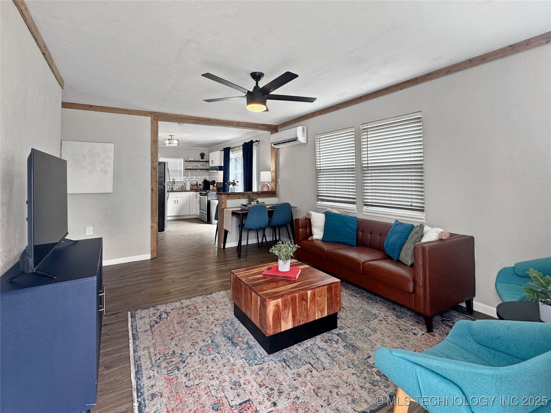 4517 S Waco Avenue Property Photo 5