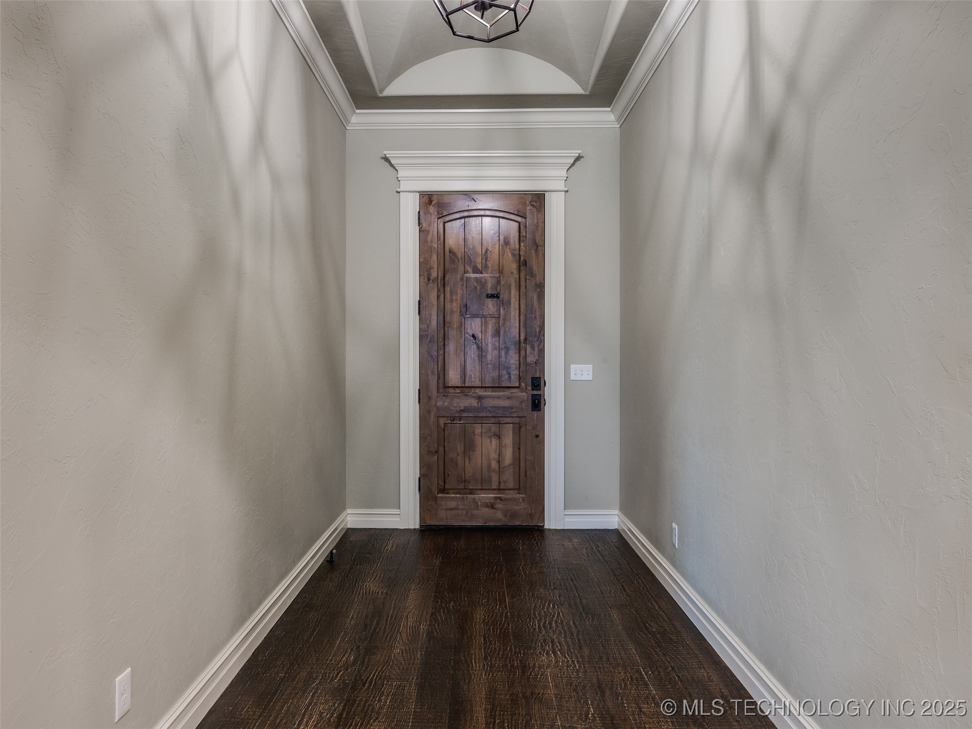 19460 E Boulder Drive Property Photo 5