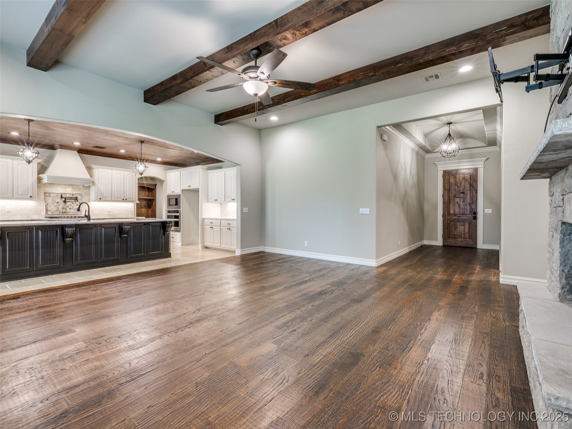 19460 E Boulder Drive Property Photo 11