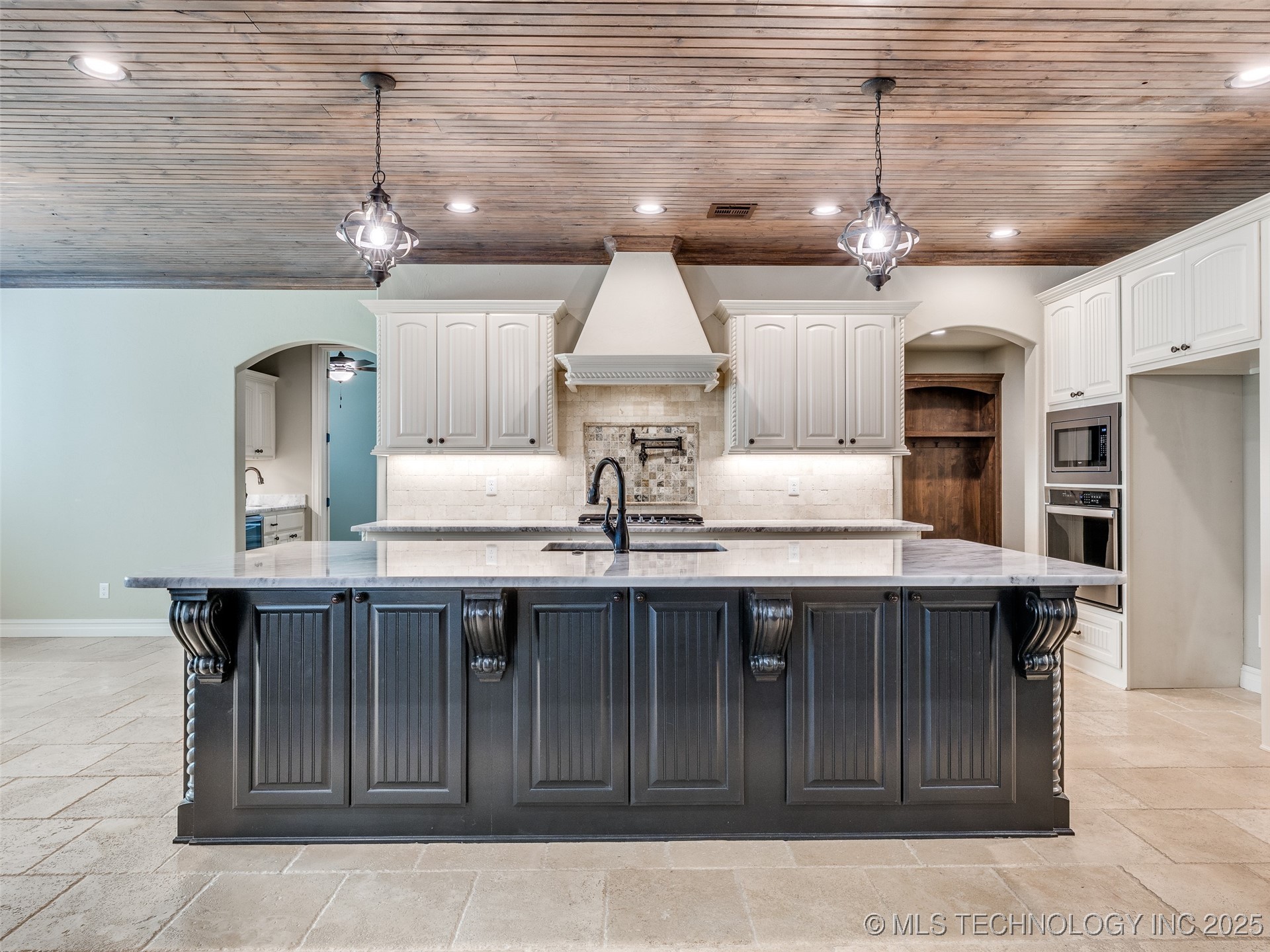 19460 E Boulder Drive Property Photo 12