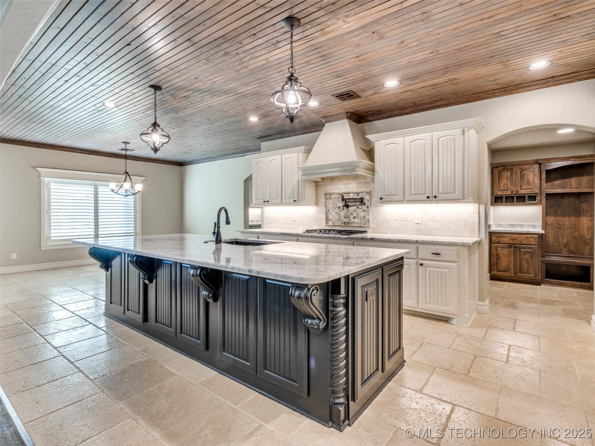 19460 E Boulder Drive Property Photo 14