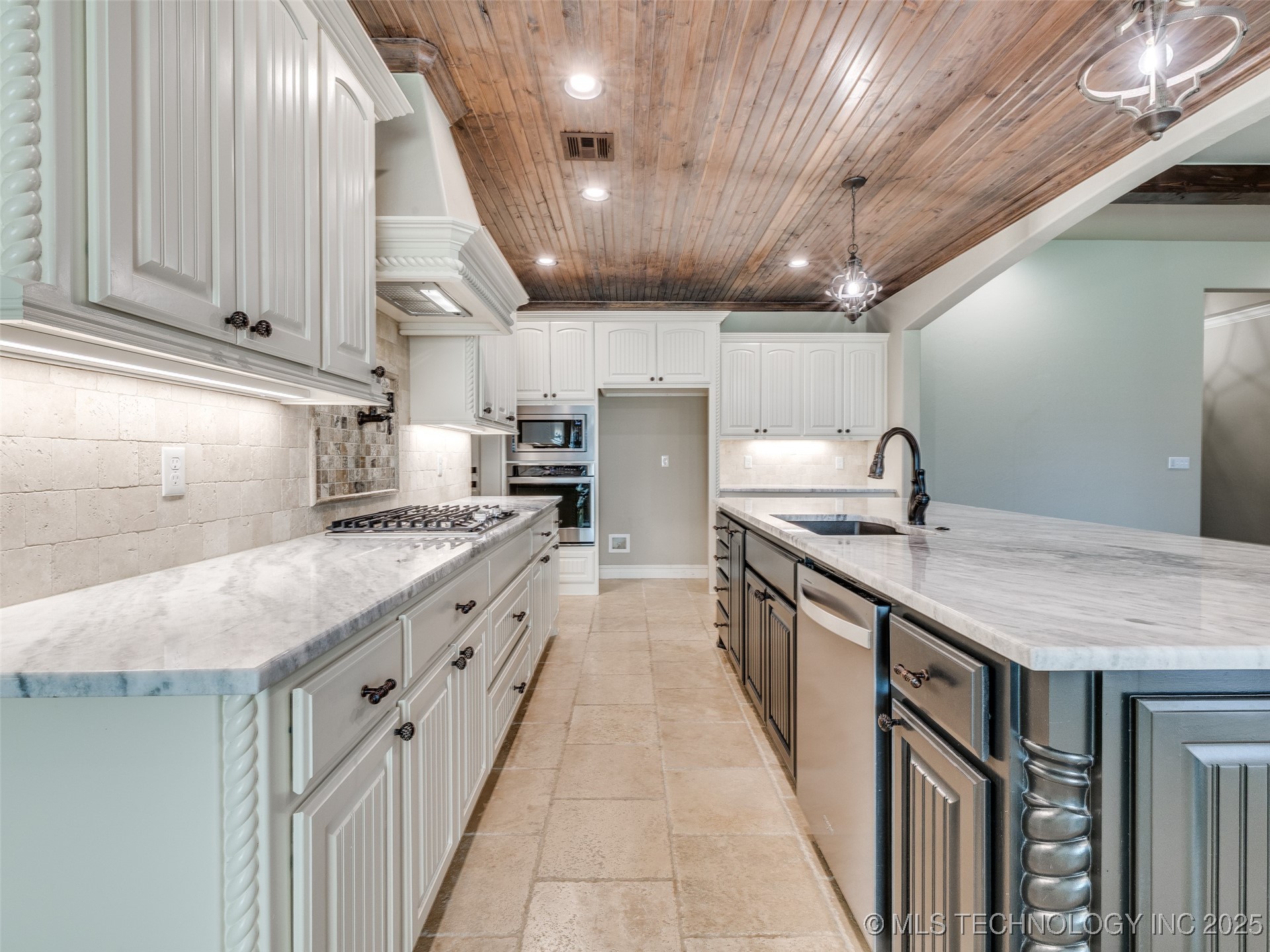 19460 E Boulder Drive Property Photo 21