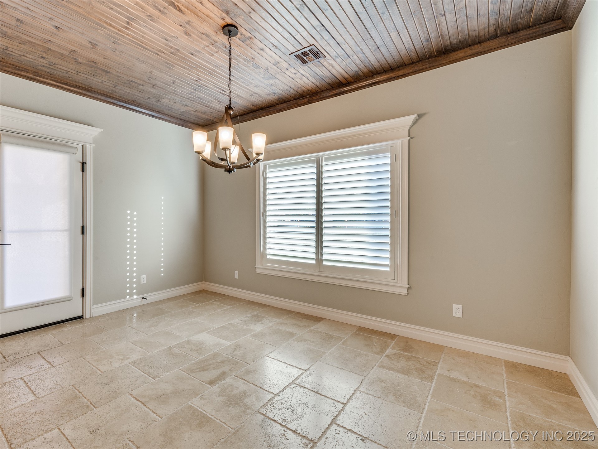 19460 E Boulder Drive Property Photo 23