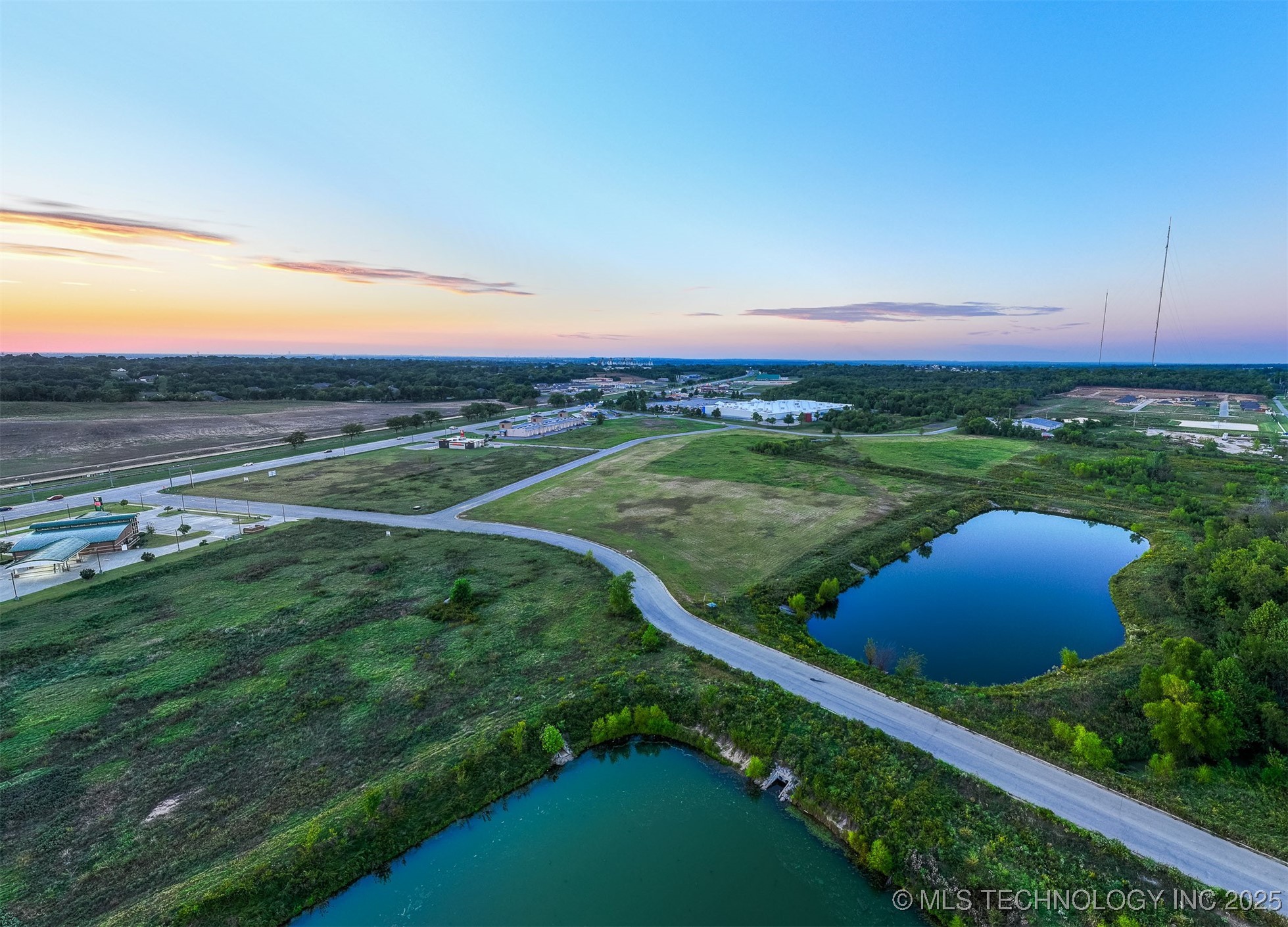 07 S 271st East Avenue Property Photo 12