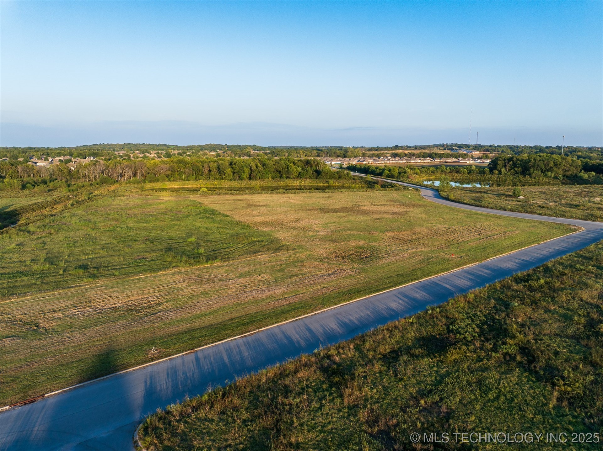 07 S 271st East Avenue Property Photo 15