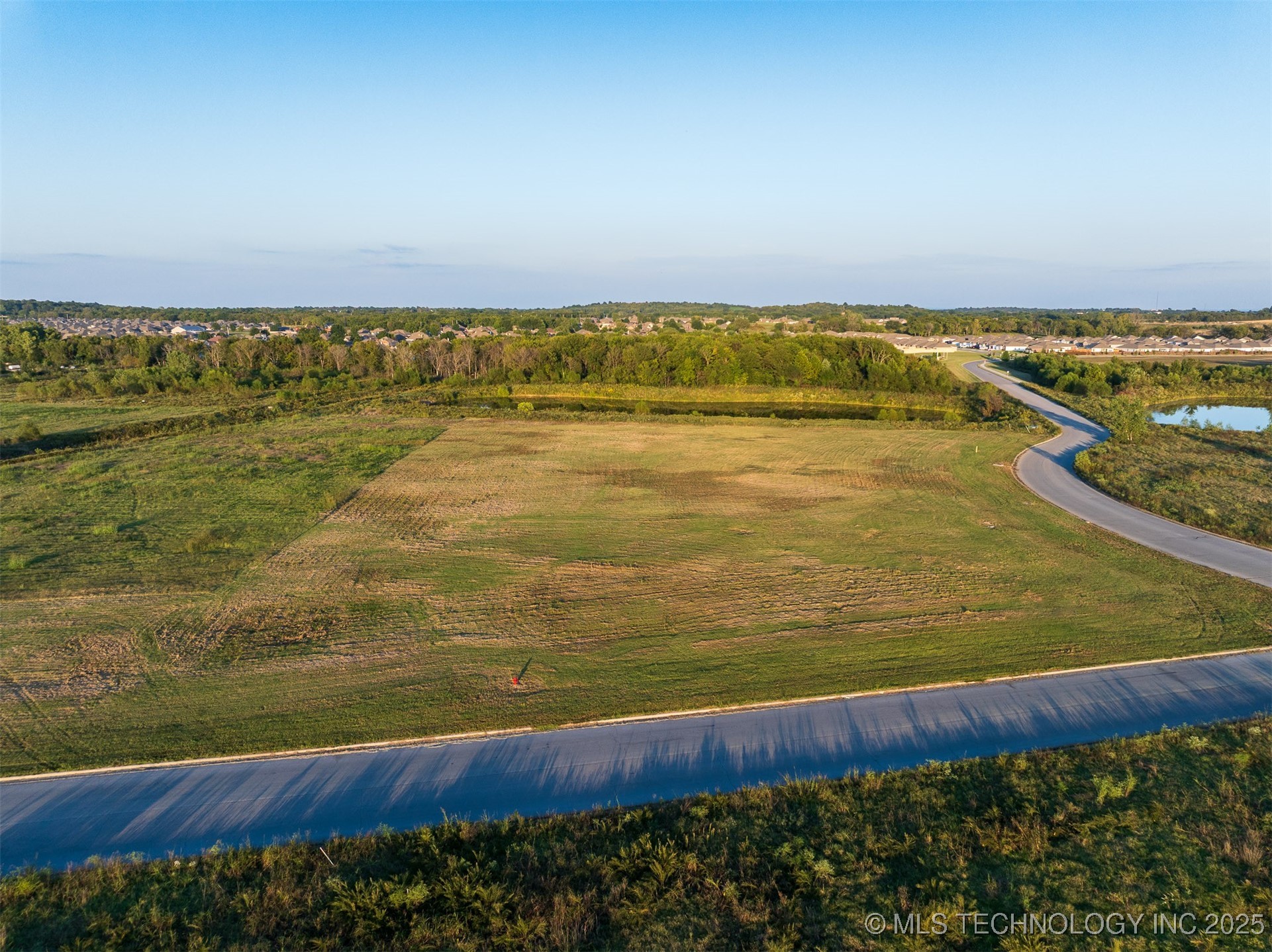 07 S 271st East Avenue Property Photo 16