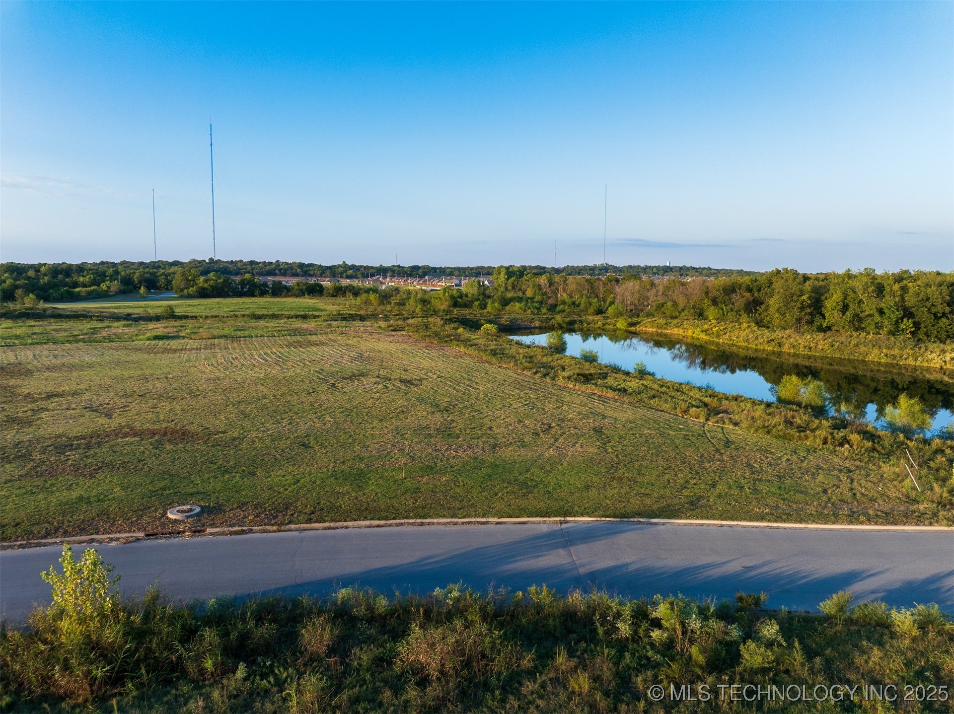 07 S 271st East Avenue Property Photo 19