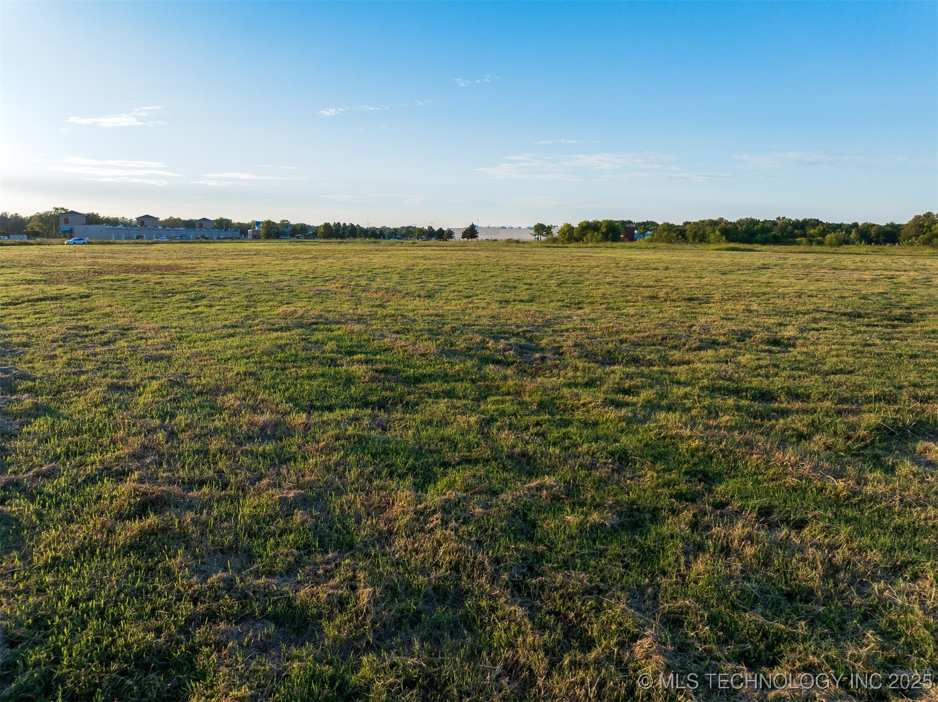 07 S 271st East Avenue Property Photo 21