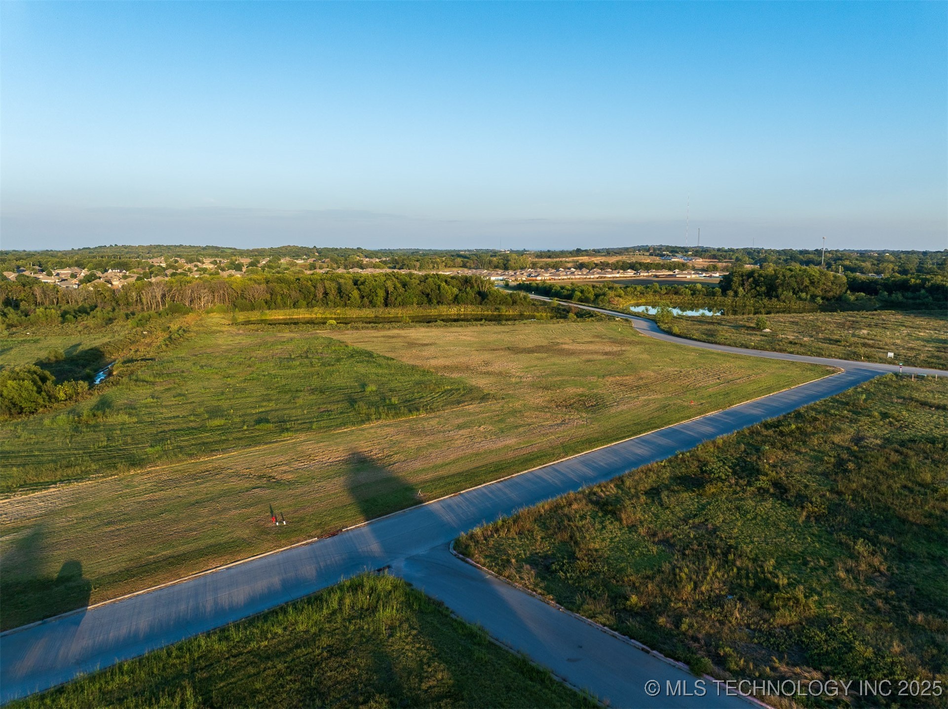 07 S 271st East Avenue Property Photo 31