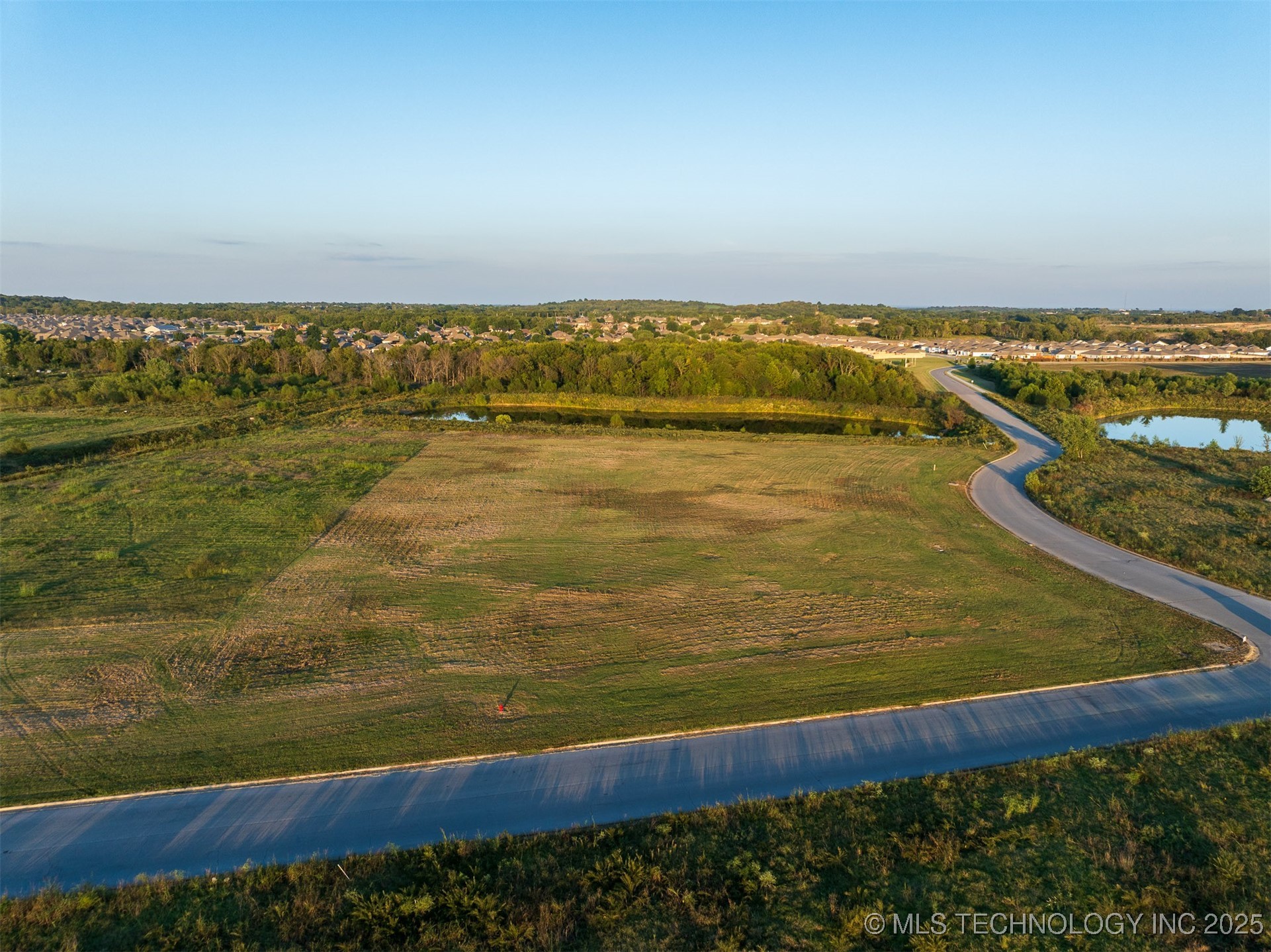 07 S 271st East Avenue Property Photo 33