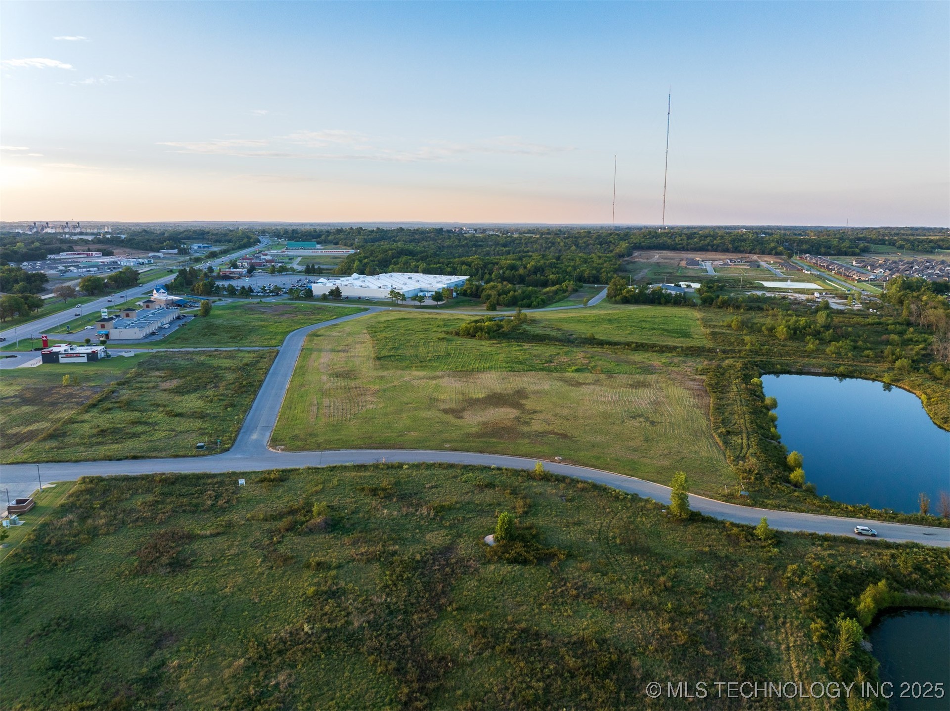 07 S 271st East Avenue Property Photo 39