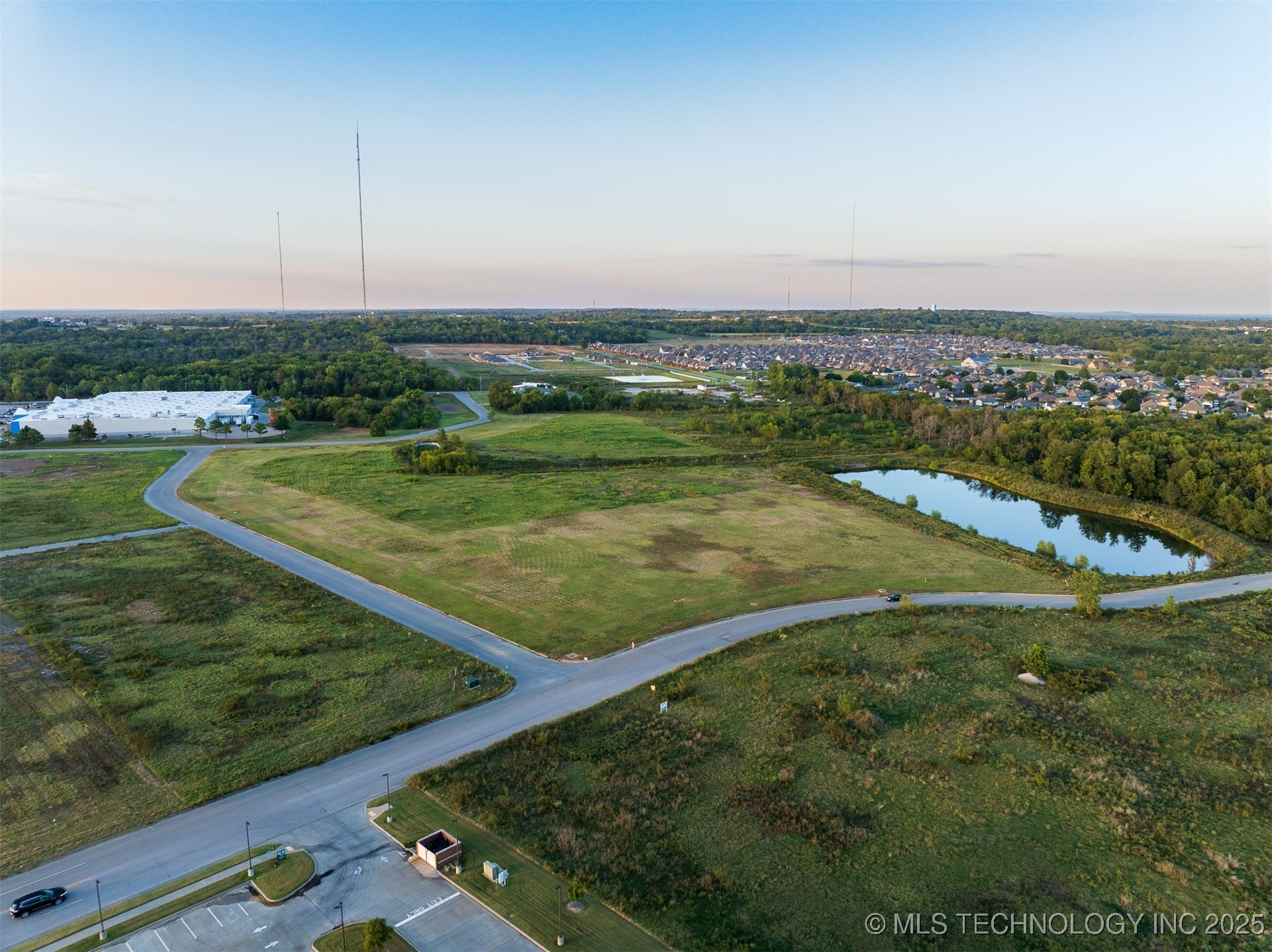 07 S 271st East Avenue Property Photo 40