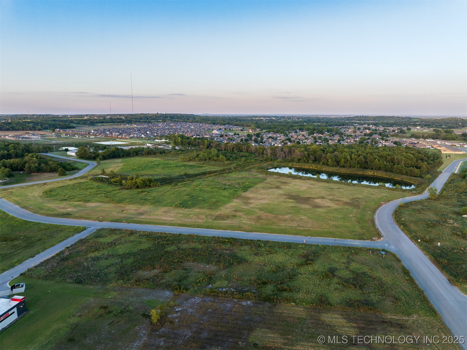 07 S 271st East Avenue Property Photo 41
