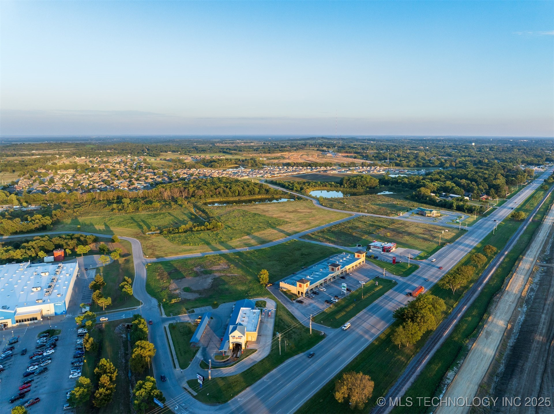 07 S 271st East Avenue Property Photo 51