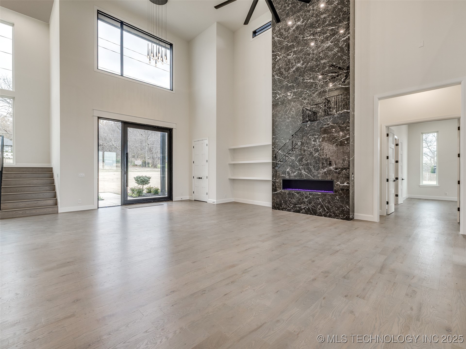 3022 W 81st Street Property Photo 12